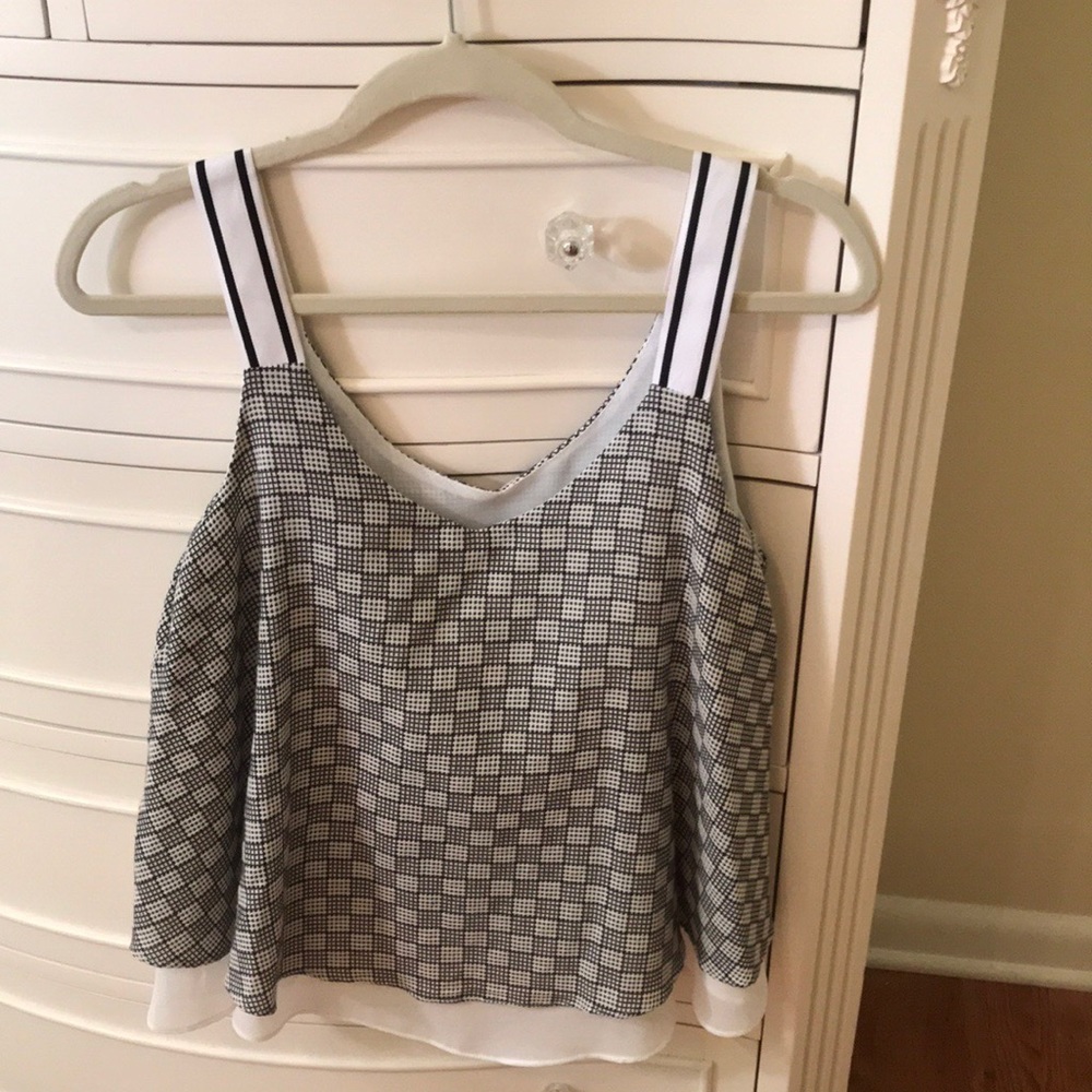Black & White Contrast Pattern Top